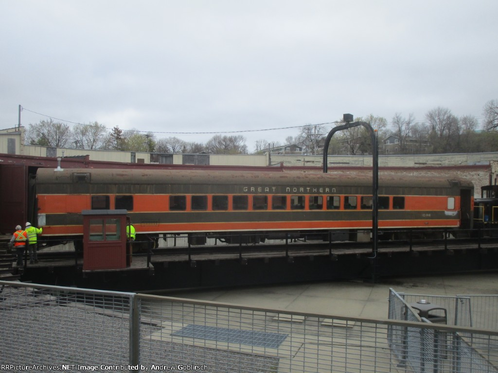 GN 1096 on the Turntable